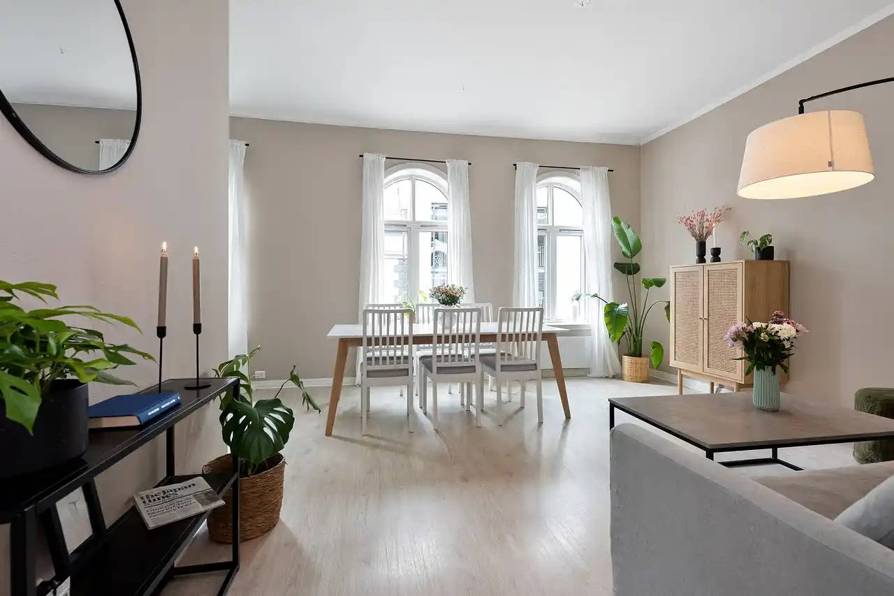 Home Window Repair: Fix & Protect Your Windows