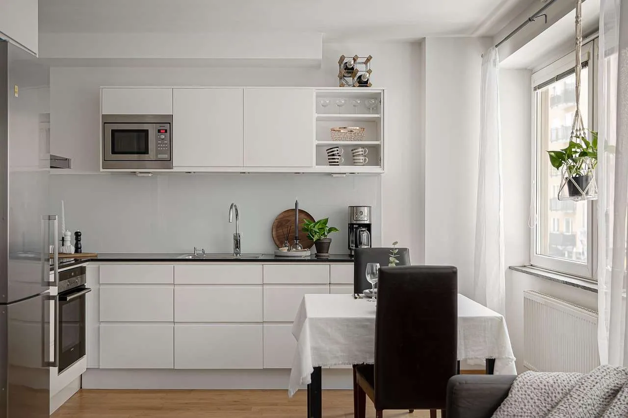 Home Window Tinting: A Complete Guide